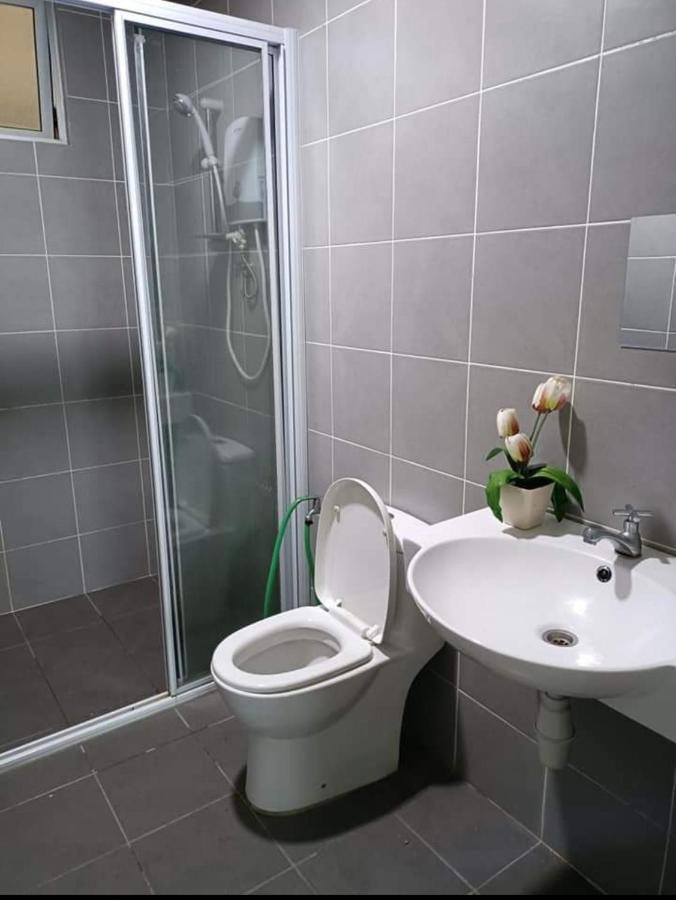 Cikta'Z Homestay Southville City Bangi Kampong Tangkas Екстер'єр фото