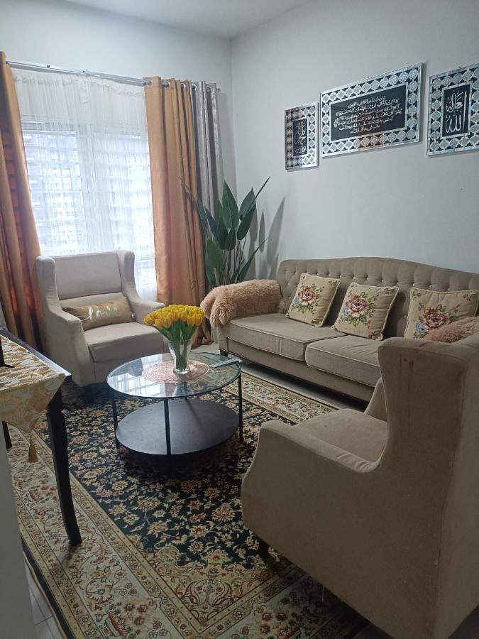 Cikta'Z Homestay Southville City Bangi Kampong Tangkas Екстер'єр фото